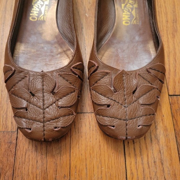 Salvatore Ferragamo Leather Leaf Cutout Ballet Flats 8.5B Brown Earthy Granola - Picture 2 of 9